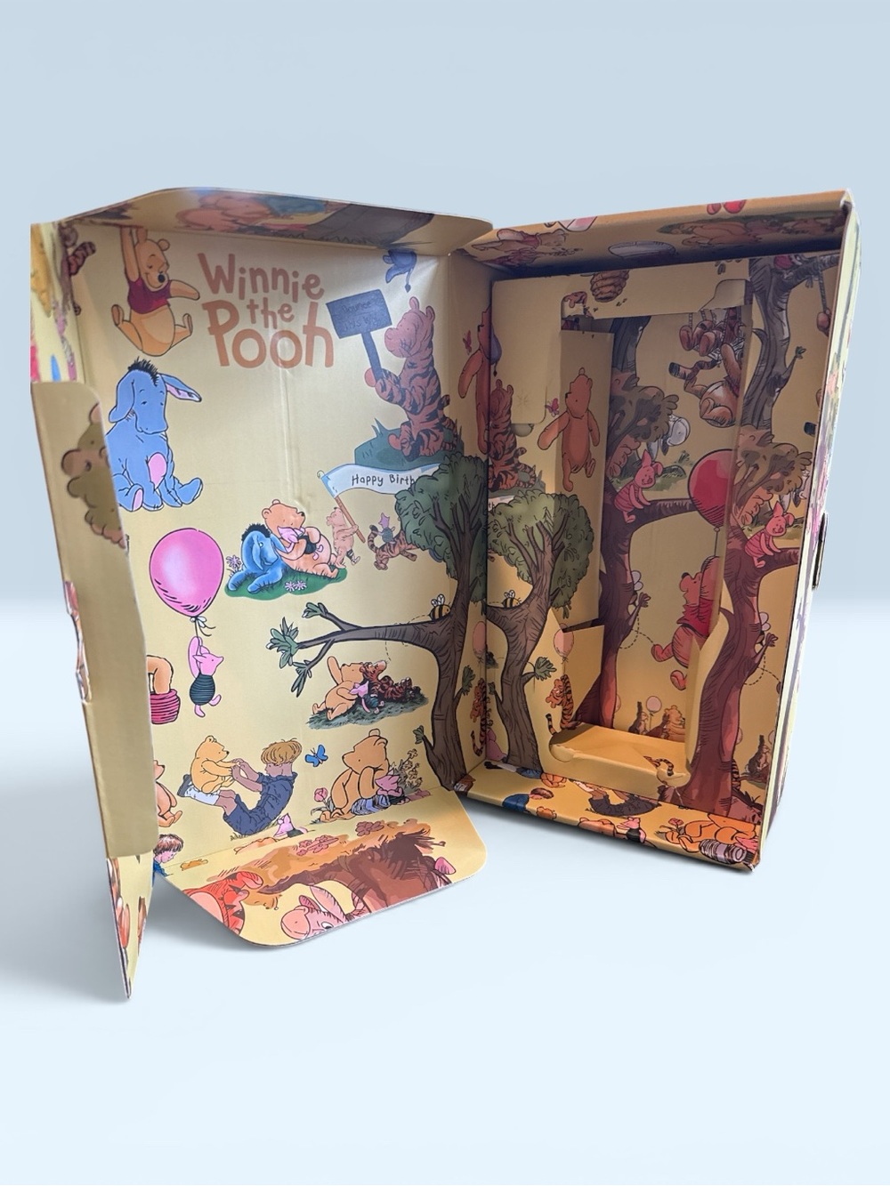 Stanley Yellow Winnie the Pooh Character Gift Box - Picture 3 of 5